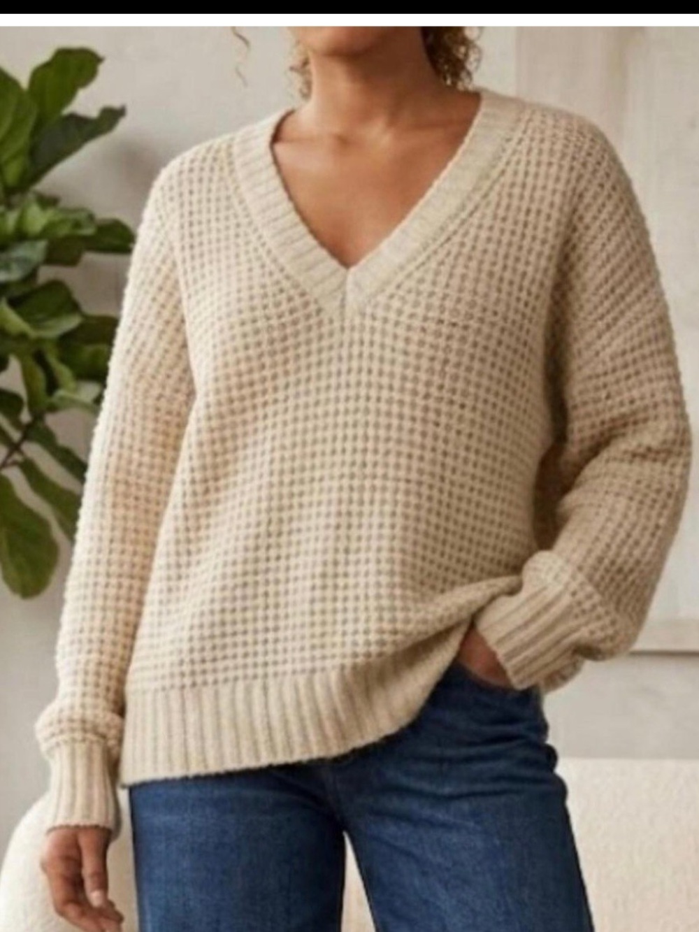 American Eagle Outfitters Oversized Cream V-Neck Waffle Knit Sweater Size Large